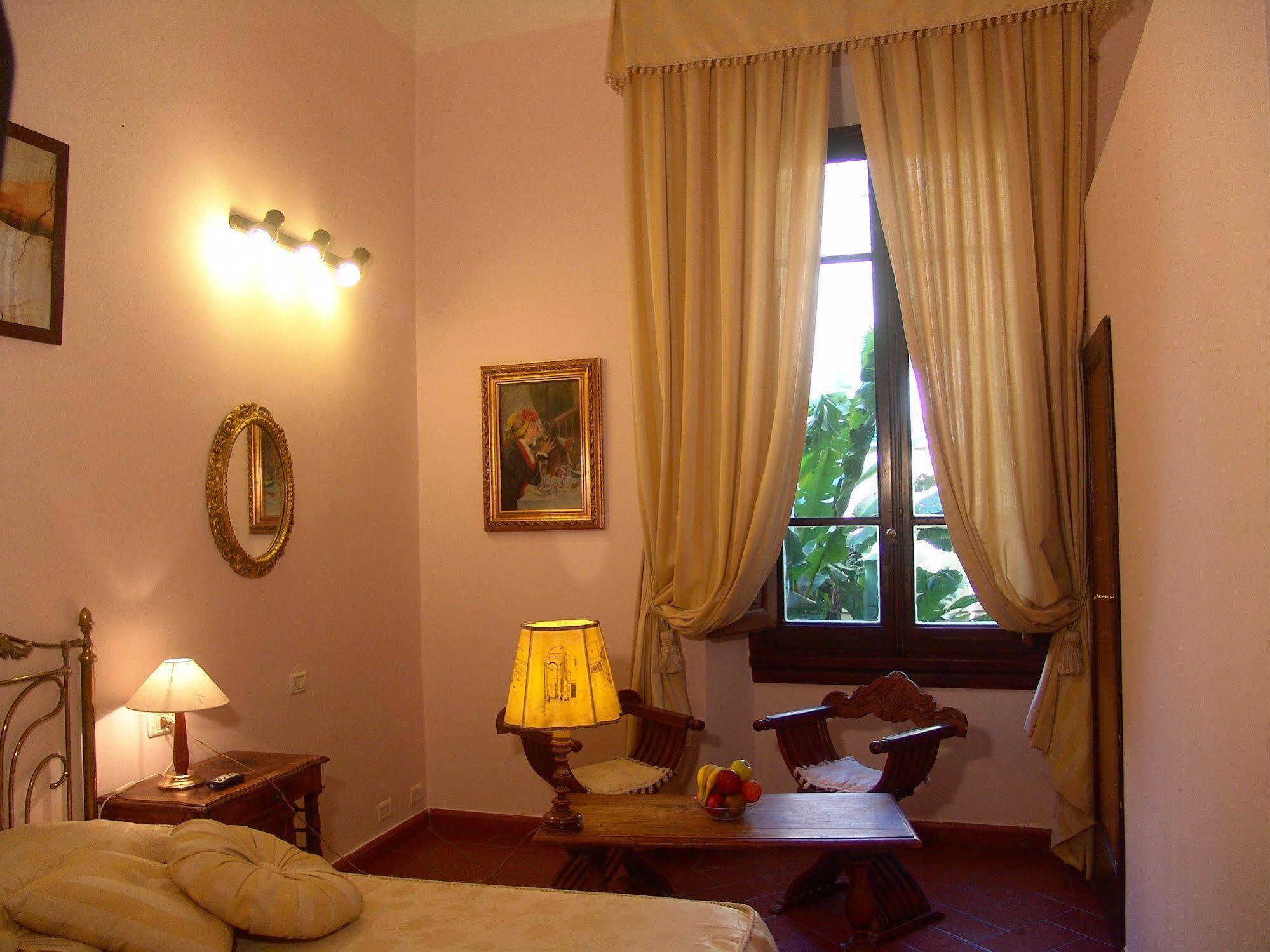 Coco Places Soggiorno Panerai, Centro Storico Firenze Bagian luar foto